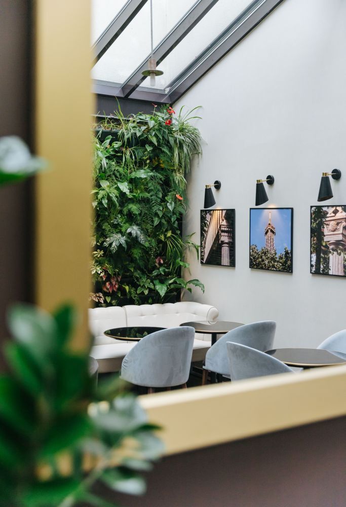 Le Parisis Hotel - Breakfast Area